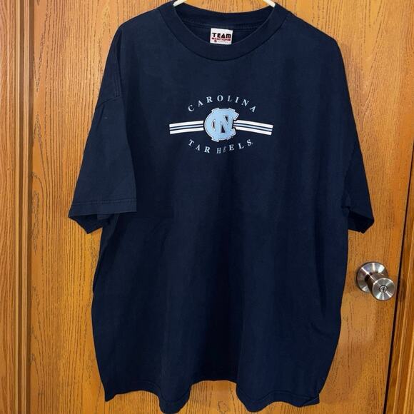 Vintage Team Edition Apparel Carolina Tarheels blue t-shirt (size 2XL) - Picture 1 of 4